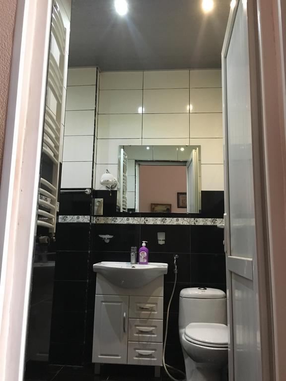 Tbilisi Central Street Cosy Apartments المظهر الخارجي الصورة